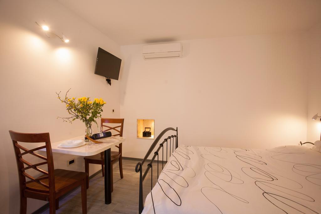 Apartamento & Kartolina Split
